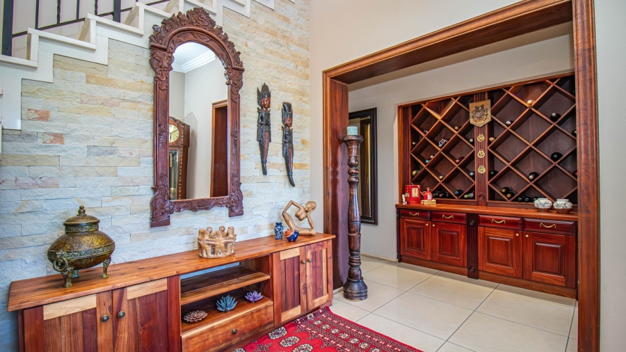 3 Bedroom Property for Sale in The Coves North West